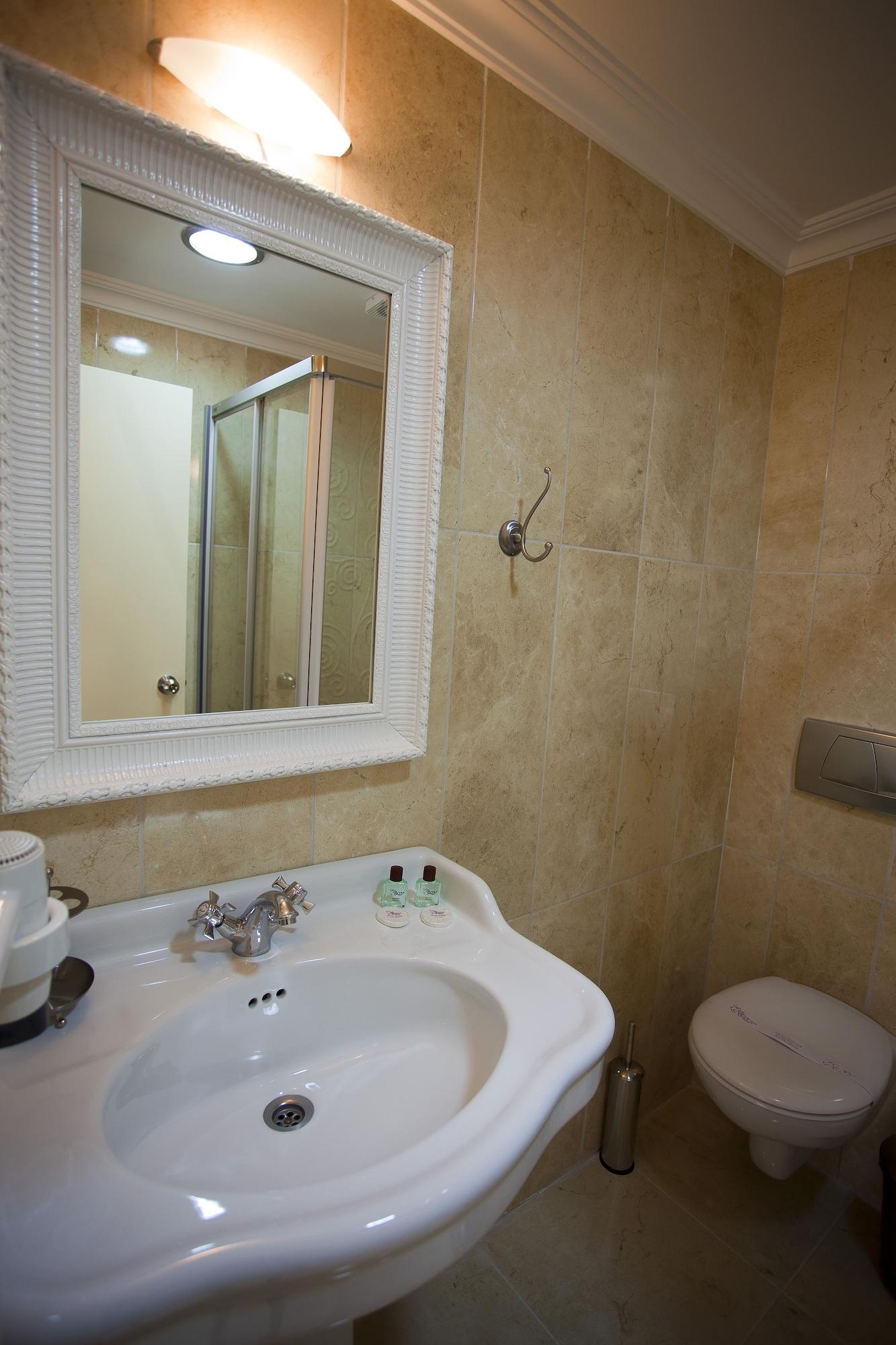 Evsen Hotel 3*